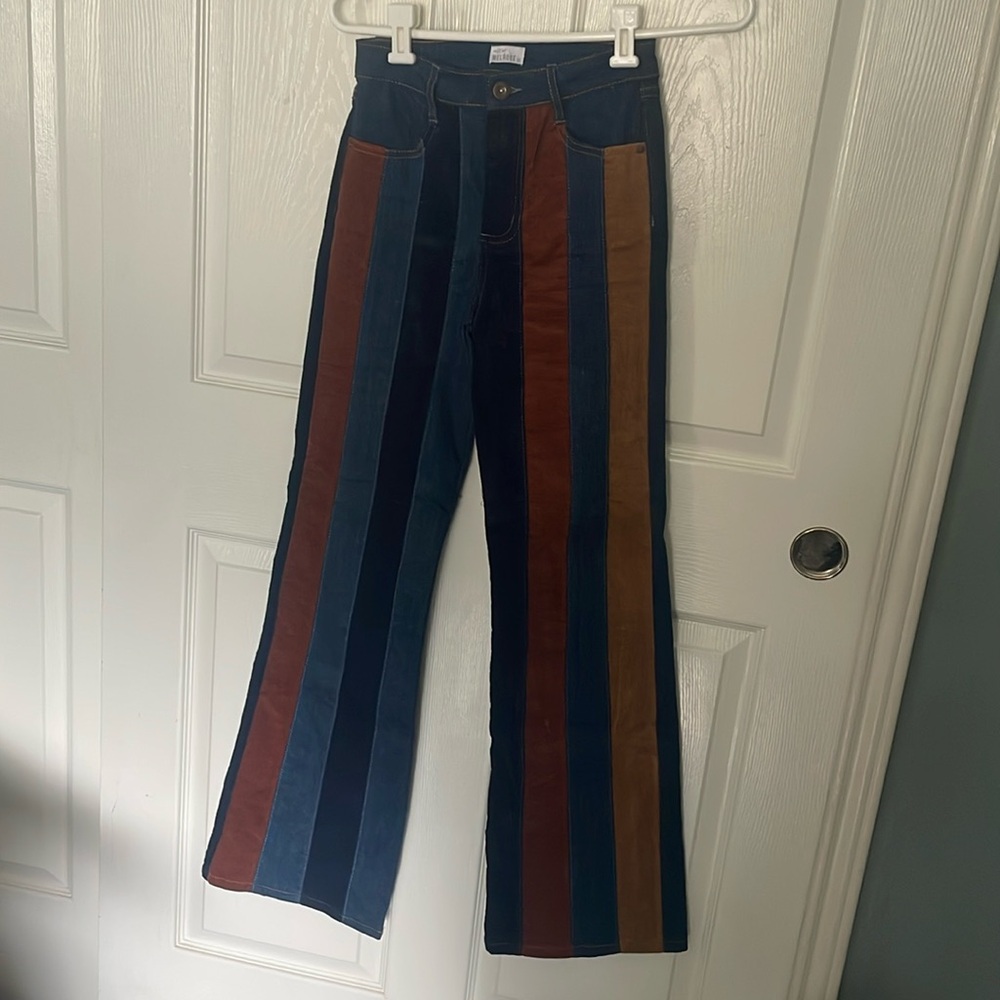 Tilly’s West of Melrose brand flare jeans w/faux suede